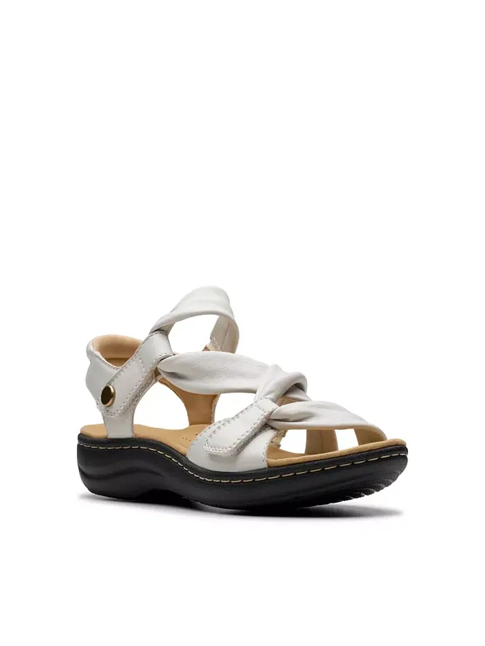 Сандалии женские Clarks Laurieann Bell, плоские, с круглым носком
