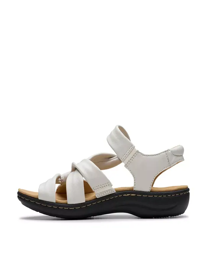 Сандалии женские Clarks Laurieann Bell, плоские, с круглым носком — изображение 3 из 7, белый
