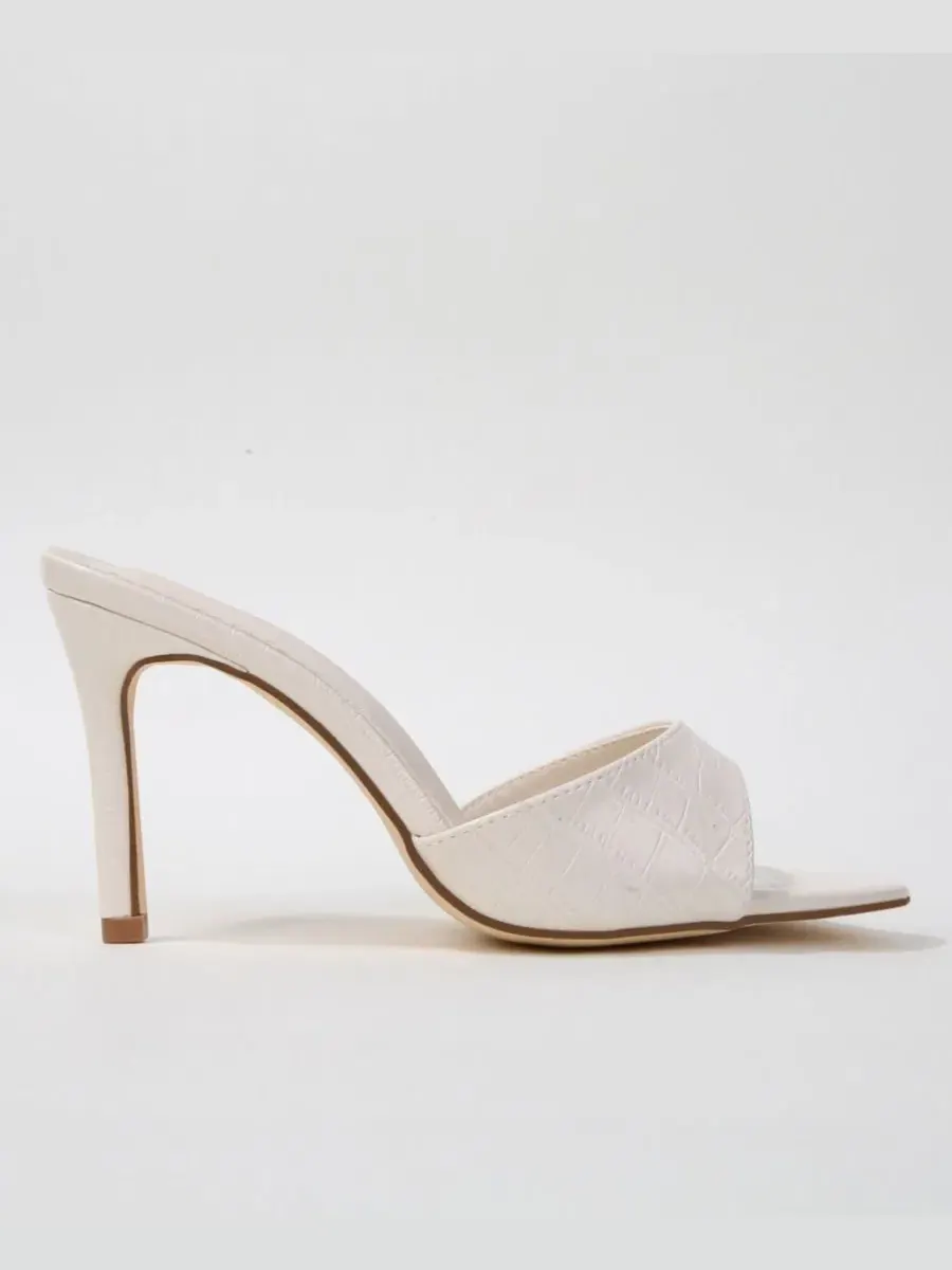 Босоножки на каблуке с фактурой крокодиловой кожи Jessa Croc Embossed Stiletto Slide Sandals BERNESS — изображение 2 из 5