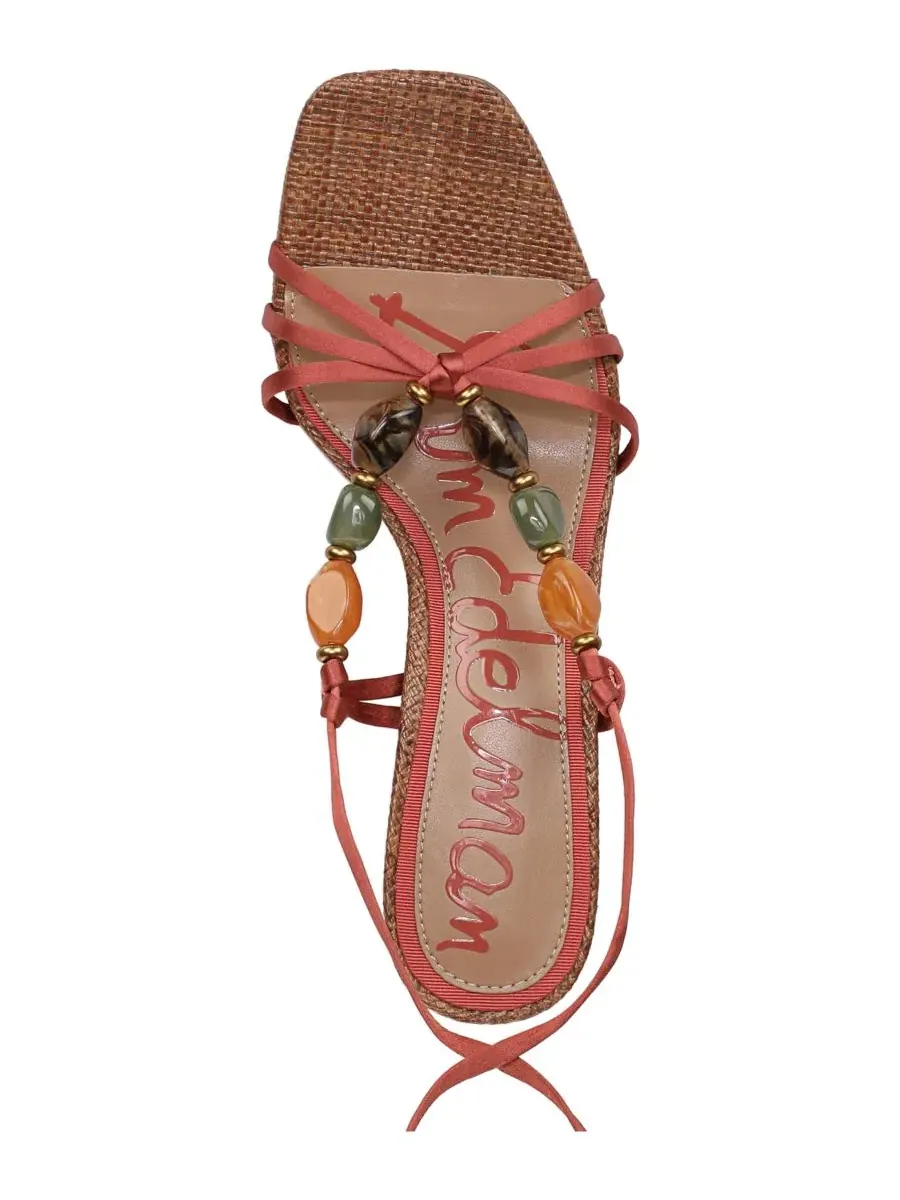 Босоножки на каблуке-рюмочке с обмоткой Paloma Sam Edelman, Coral Clay Satin Fabric — изображение 4 из 5