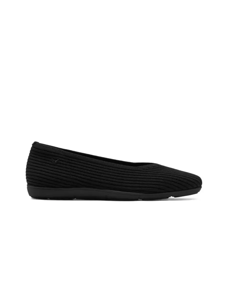 Женские балетки-слипоны с квадратным носком Margot Walker Air Lightweight Square-Toe Flats VIVAIA — изображение 3 из 5