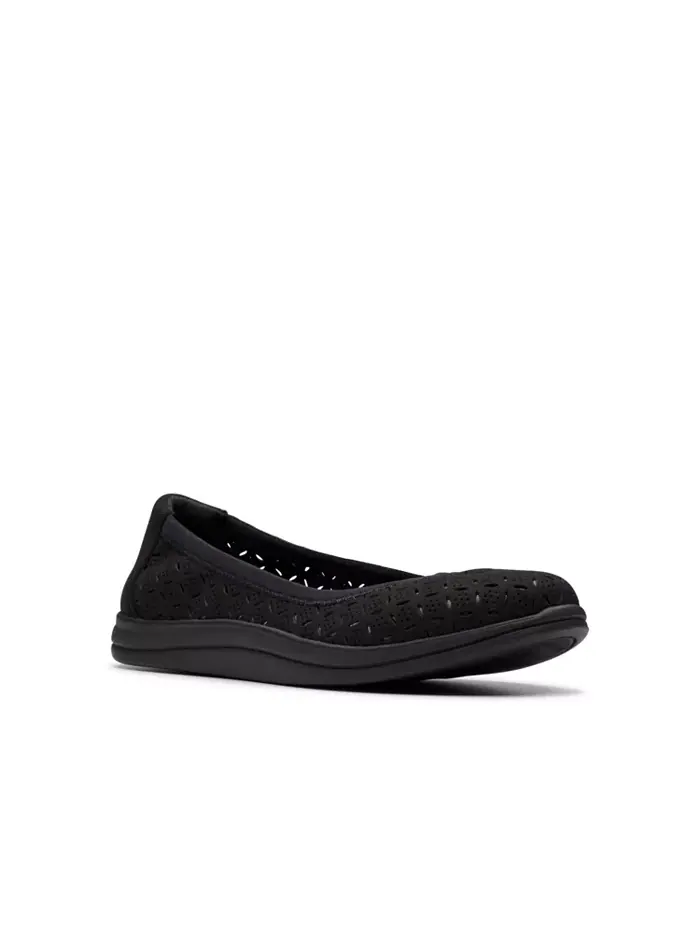 Балетки женские Clarks Cloudsteppers Breeze Roam Perfed, перфорированные