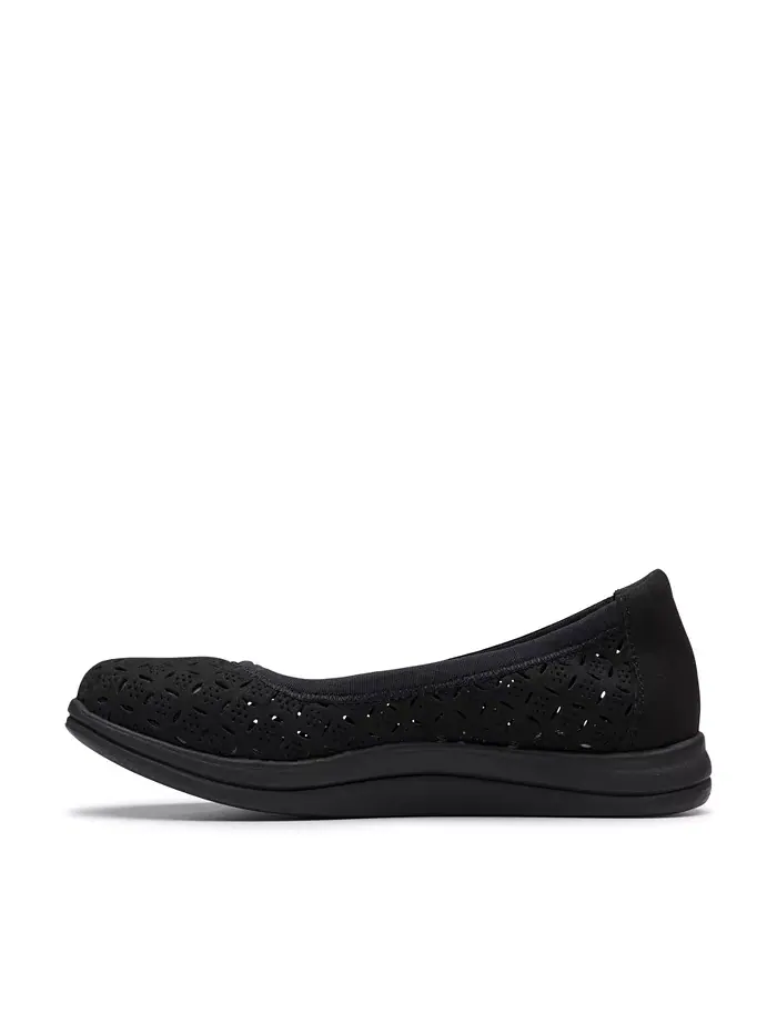 Балетки женские Clarks Cloudsteppers Breeze Roam Perfed, перфорированные — изображение 7 из 8, черный