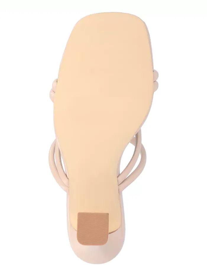 Женские сандалии Louisse Crisscross Slip-On Journee Collection — изображение 7 из 8, бежевый/бежевый