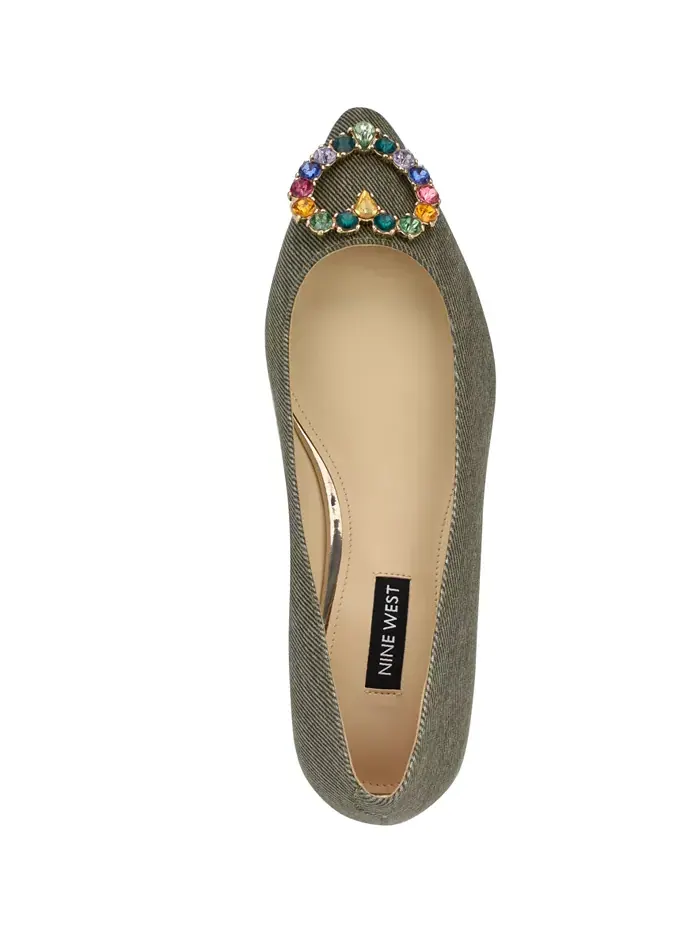 Женские туфли-лодочки с острым носом и стразами Hearts Nine West — изображение 4 из 5