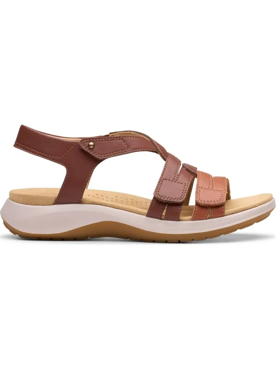 Сандалии женские Clarks Maelynn Paige, с круглым носком, на липучке — изображение 2 из 7, бежевый