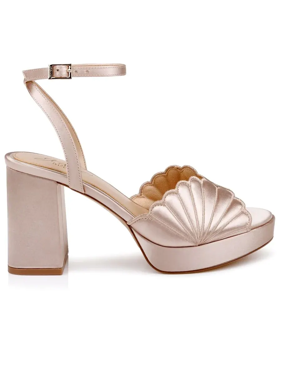 Женские сандалии на платформе Paola с миндалевидным носком Jewel Badgley Mischka, темно-nude satin — изображение 2 из 5
