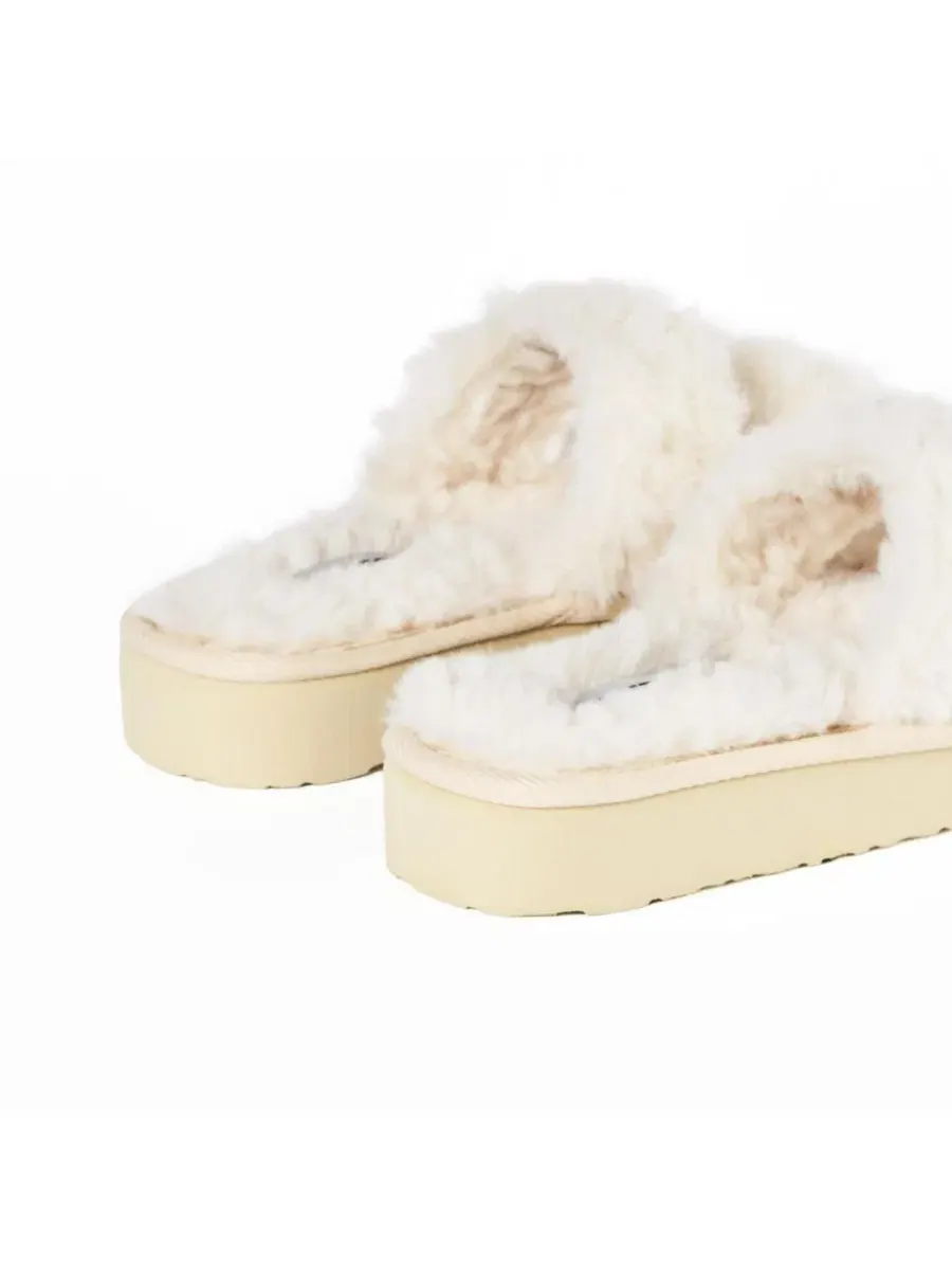 Женские тапочки с двумя ремешками из искусственного меха Minnetonka — изображение 4 из 5, бежевый