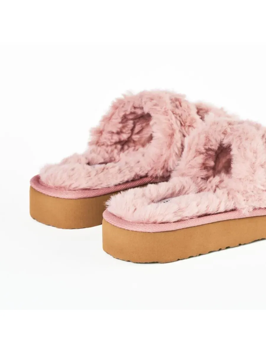 Домашние тапочки с двумя ремешками из искусственного меха Minnetonka — изображение 6 из 7, пудровый розовый