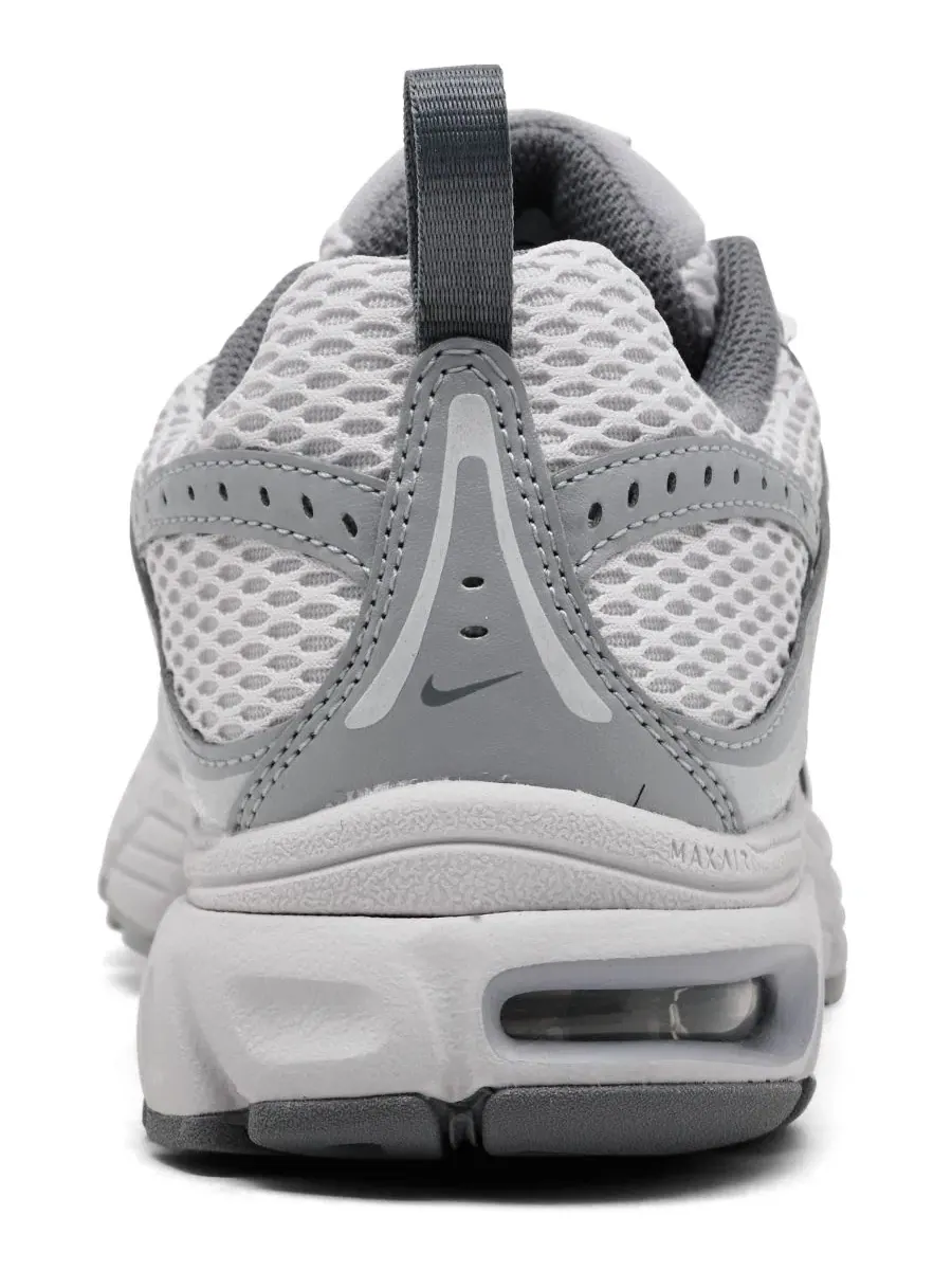 Кроссовки детские с сетчатым верхом и амортизацией Air Max Moto 2K Lifestyle Nike — изображение 4 из 6, серый серый