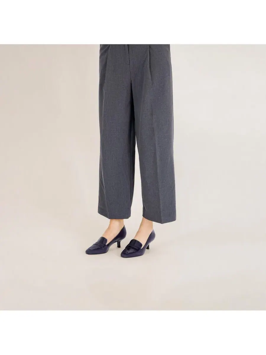 Туфли-лодочки Safi Loafer Pump Bernardo Footwear — изображение 5 из 5, темный темно-синий