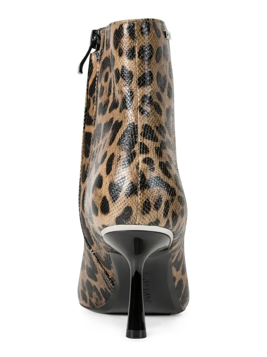 Ботинки-лодочки на каблуке Niomi Heeled Dress Booties DKNY — изображение 4 из 5, прозрачный