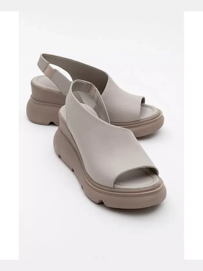 Женские сандалии Agusto на платформе из кожи Forever & Always Shoes — изображение 1 из 4, бежевый