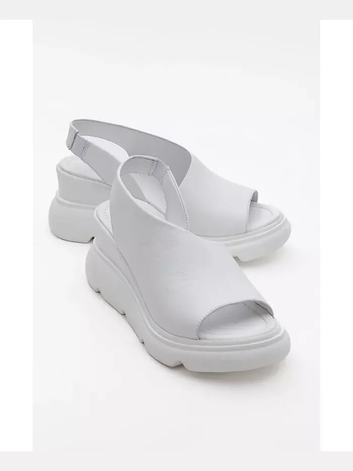 Женские сандалии Agusto на платформе из кожи Forever & Always Shoes — изображение 1 из 4, белый
