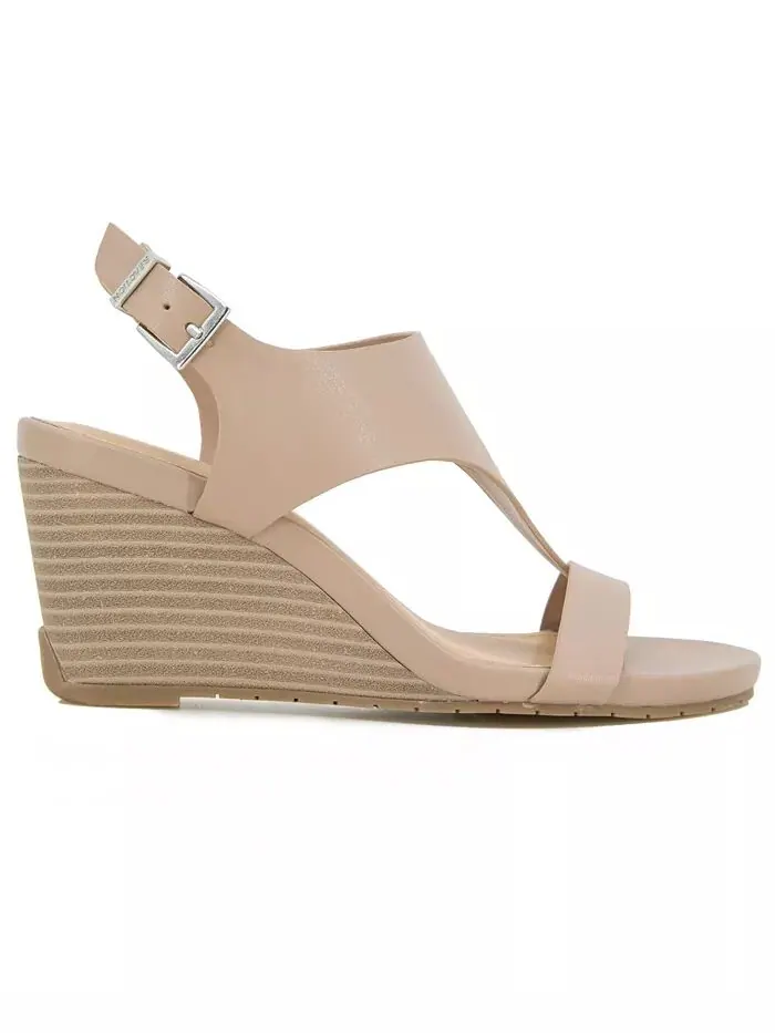 Женские босоножки Greatly Thong Almond Toe на танкетке Kenneth Cole Reaction — изображение 2 из 8, чай