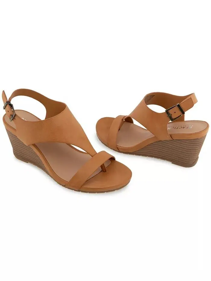 Женские босоножки Greatly Thong Almond Toe на танкетке Kenneth Cole Reaction — изображение 8 из 8, верблюжий