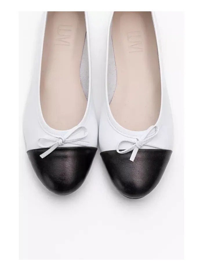 Балетки Rayne Cap Toe из кожи с мыском (женские) Forever & Always Shoes — изображение 4 из 4, белый черный