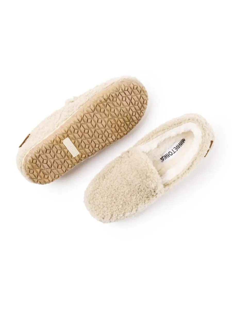 Женские тапочки-мокасины Tempe Minnetonka — изображение 2 из 5, бежевый