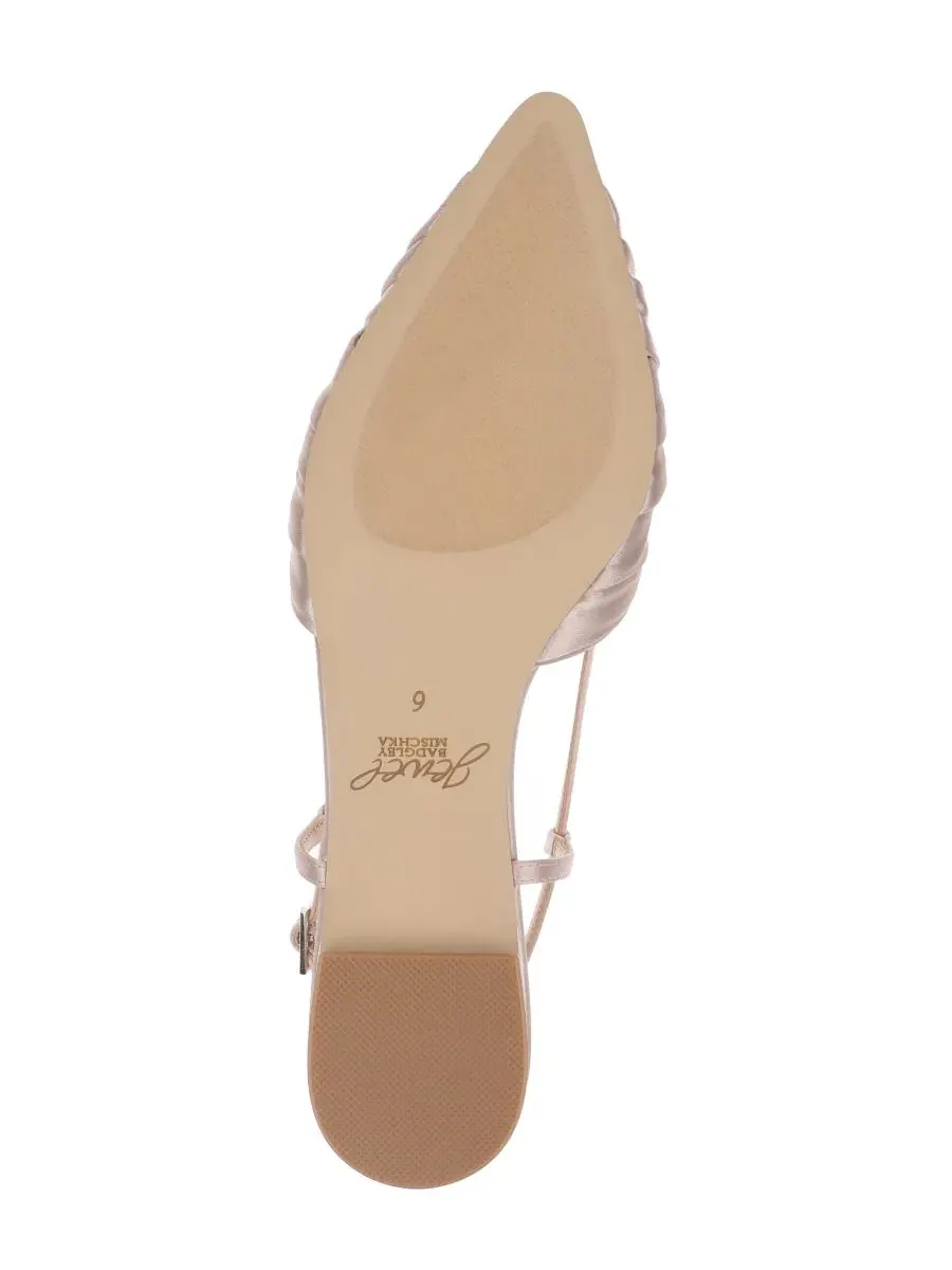 Балетки Zarah с острым мысом Jewel Badgley Mischka — изображение 5 из 5, бежевый