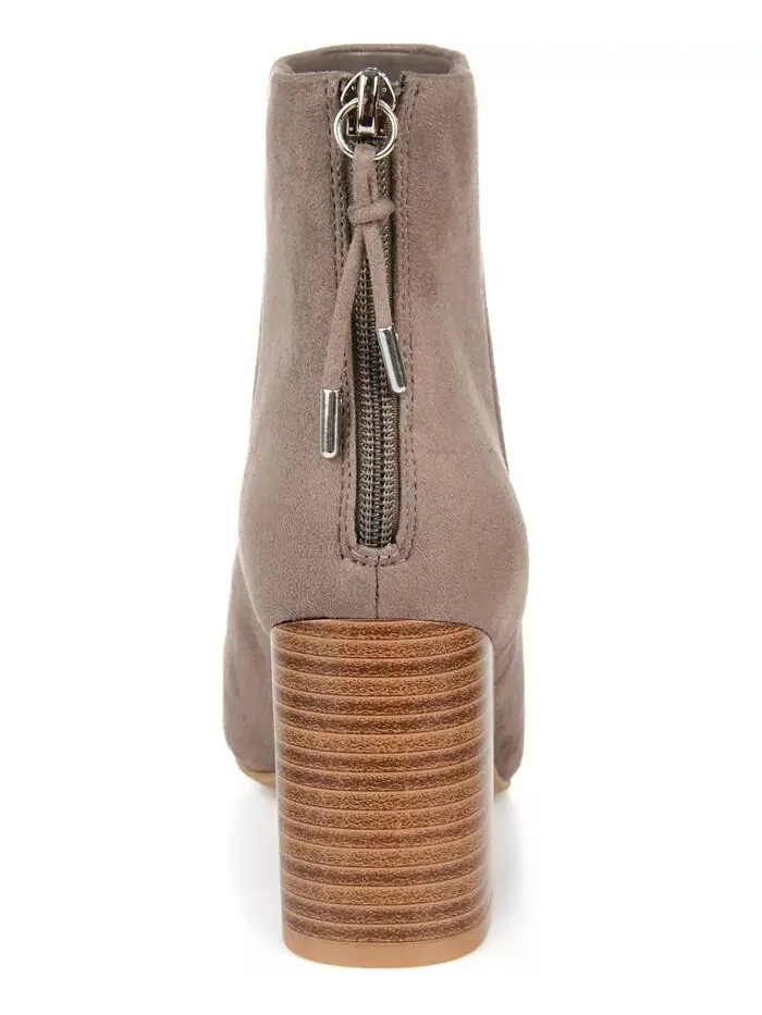 Женские ботильоны Audrina Stacked Heel Dress Booties Journee Collection — изображение 3 из 9, тауп