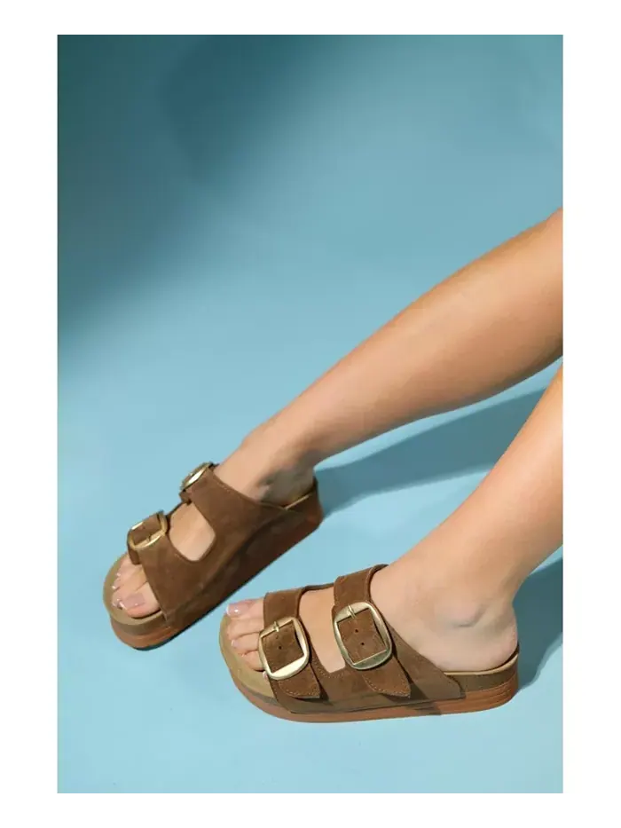 Сандалии женские Harbor из замши и кожи на двух ремешках Forever & Always Shoes — изображение 4 из 6, коньячный коричневый