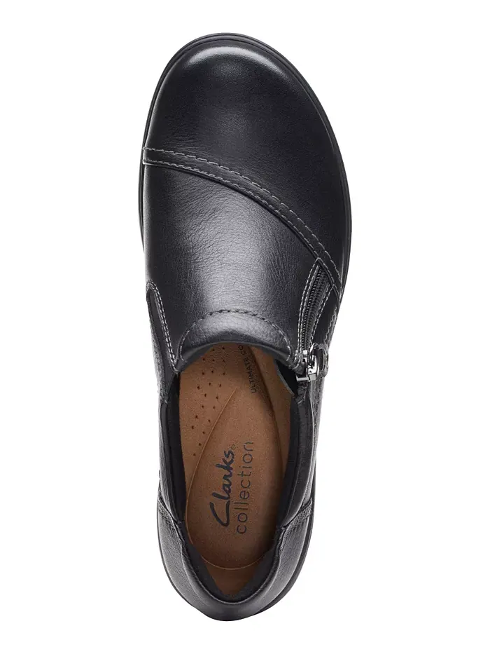 Туфли женские Clarks Carleigh Ray, с круглым носком и боковой молнией — изображение 4 из 5, черный