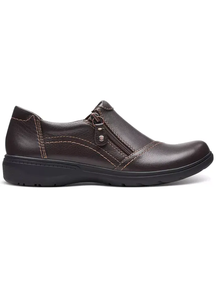 Туфли женские Clarks Carleigh Ray с круглым носком и боковой молнией — изображение 2 из 5, коричневый