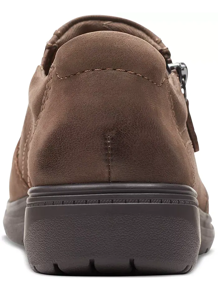 Туфли женские Clarks Carleigh Ray, с круглым носком и боковой молнией — изображение 3 из 5, тауп