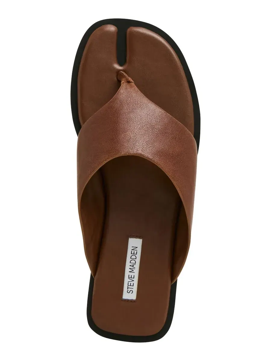 Женские сандалии Illia с раздельным носком и плоским верхом Steve Madden — изображение 4 из 6, коньячный