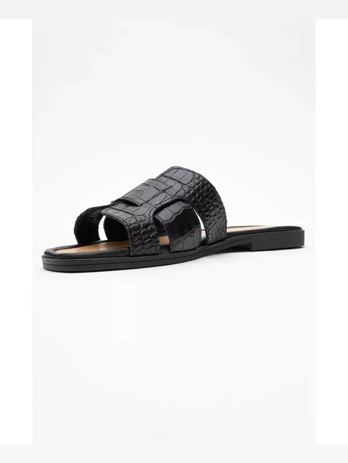 Наши кожаные слайд-сандалии (женские) Forever & Always Shoes — изображение 5 из 5, черный