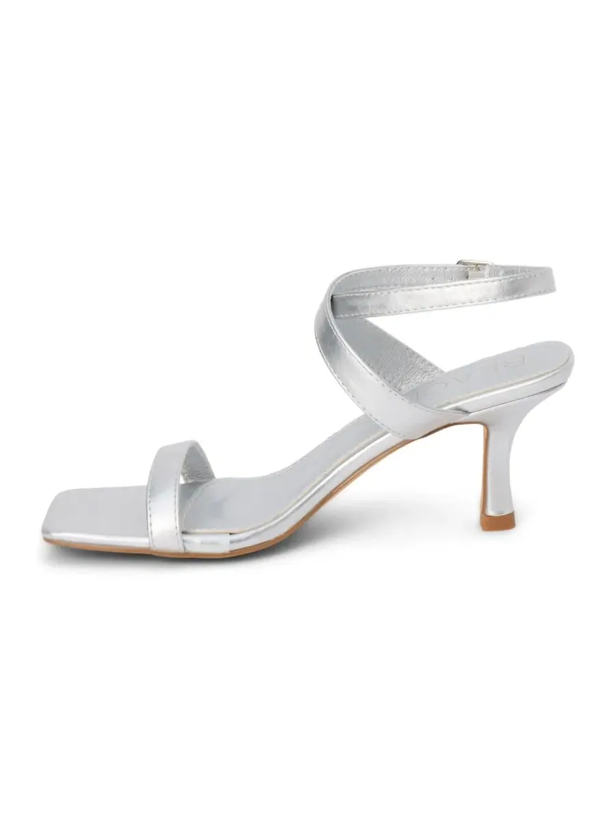 Босоножки на каблуке с пряжкой Breeze Sandal BEACH by Matisse — изображение 3 из 3, серебряный