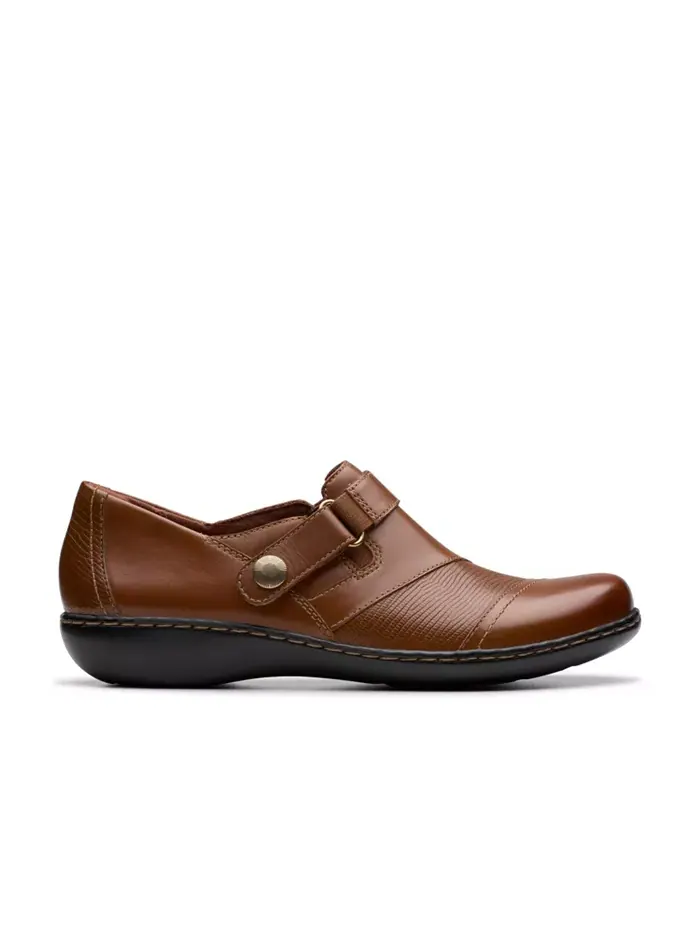 Туфли женские Clarks Ashland Gem Slip On — изображение 2 из 7, бежевый