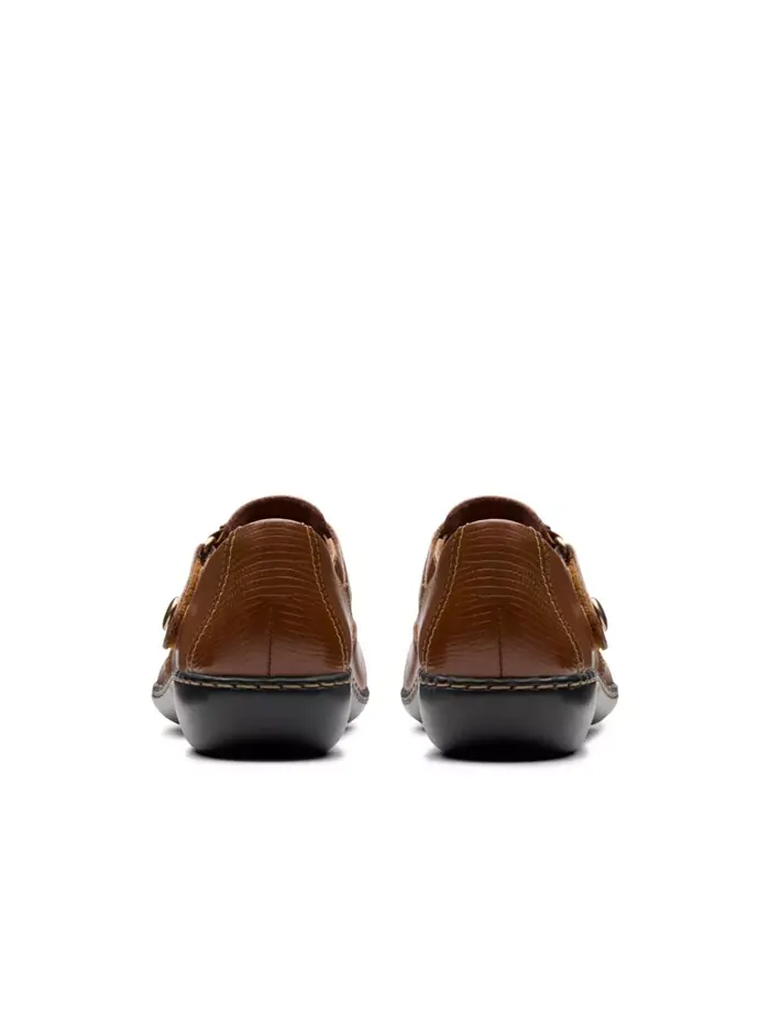 Туфли женские Clarks Ashland Gem Slip On — изображение 4 из 7, бежевый