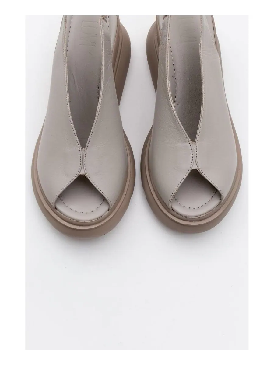 Кожаные сандалии на платформе Sam (женские) Forever & Always Shoes — изображение 2 из 5, бежевый