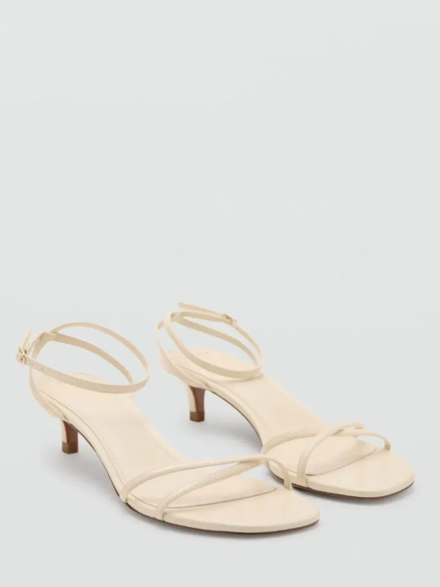 Босоножки на каблуке с перекрестными ремешками Criss-Cross Straps Sandals MANGO — изображение 2 из 9, ванильный