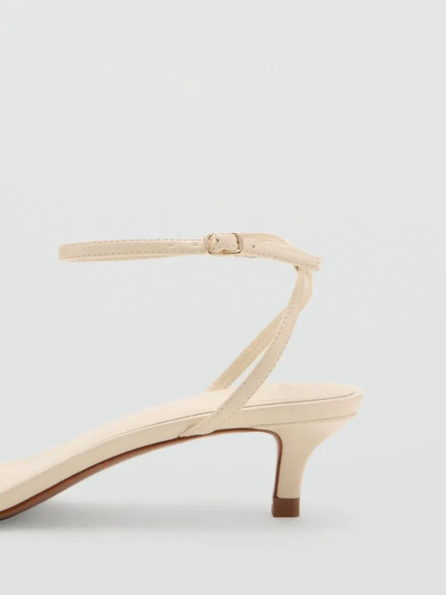 Босоножки на каблуке с перекрестными ремешками Criss-Cross Straps Sandals MANGO — изображение 3 из 9, ванильный