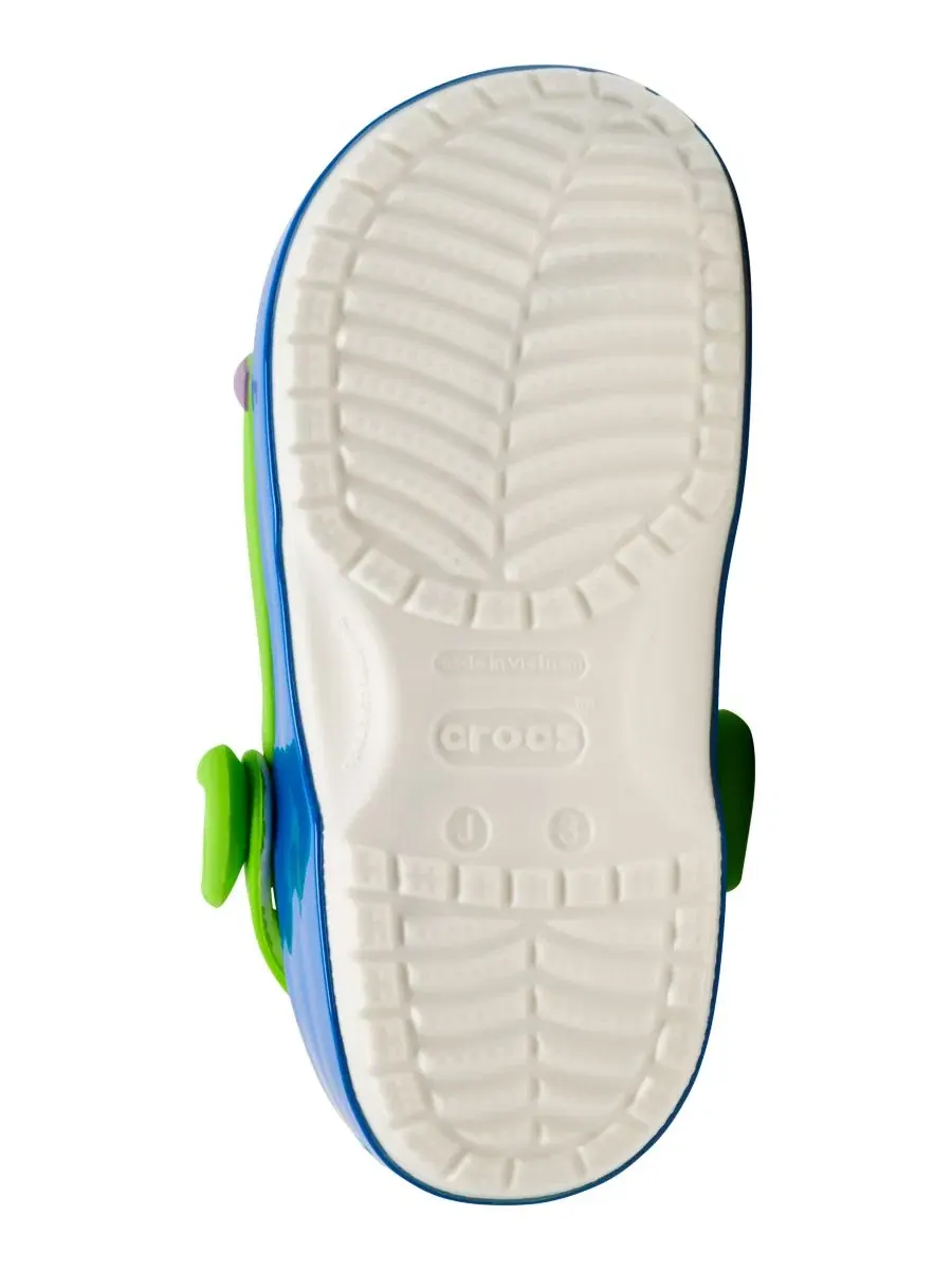 Клоги с принтом Alien Classic Clogs Crocs — изображение 7 из 8, зеленый синий