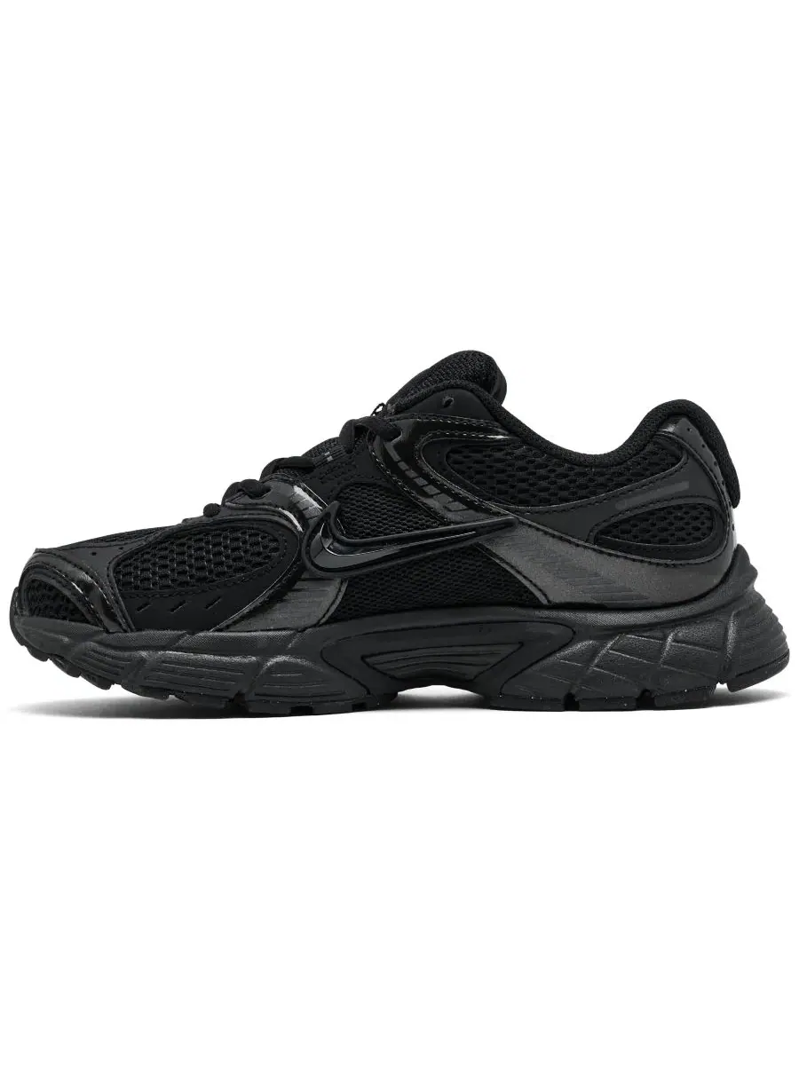 Женские повседневные кроссовки V5 RNR от Finish Line Nike — изображение 3 из 6, черный