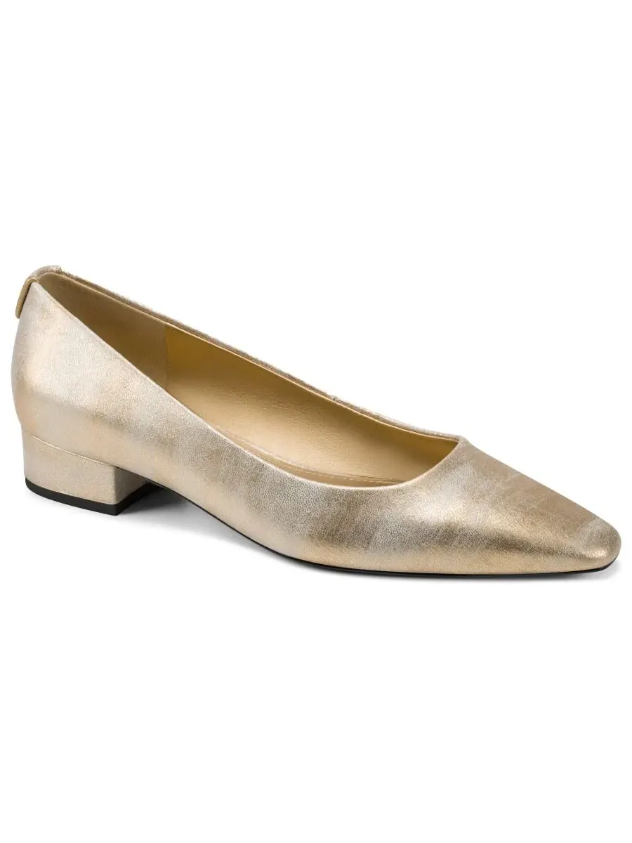 Женские туфли-лодочки Savita II Snip Toe Donna Karan New York