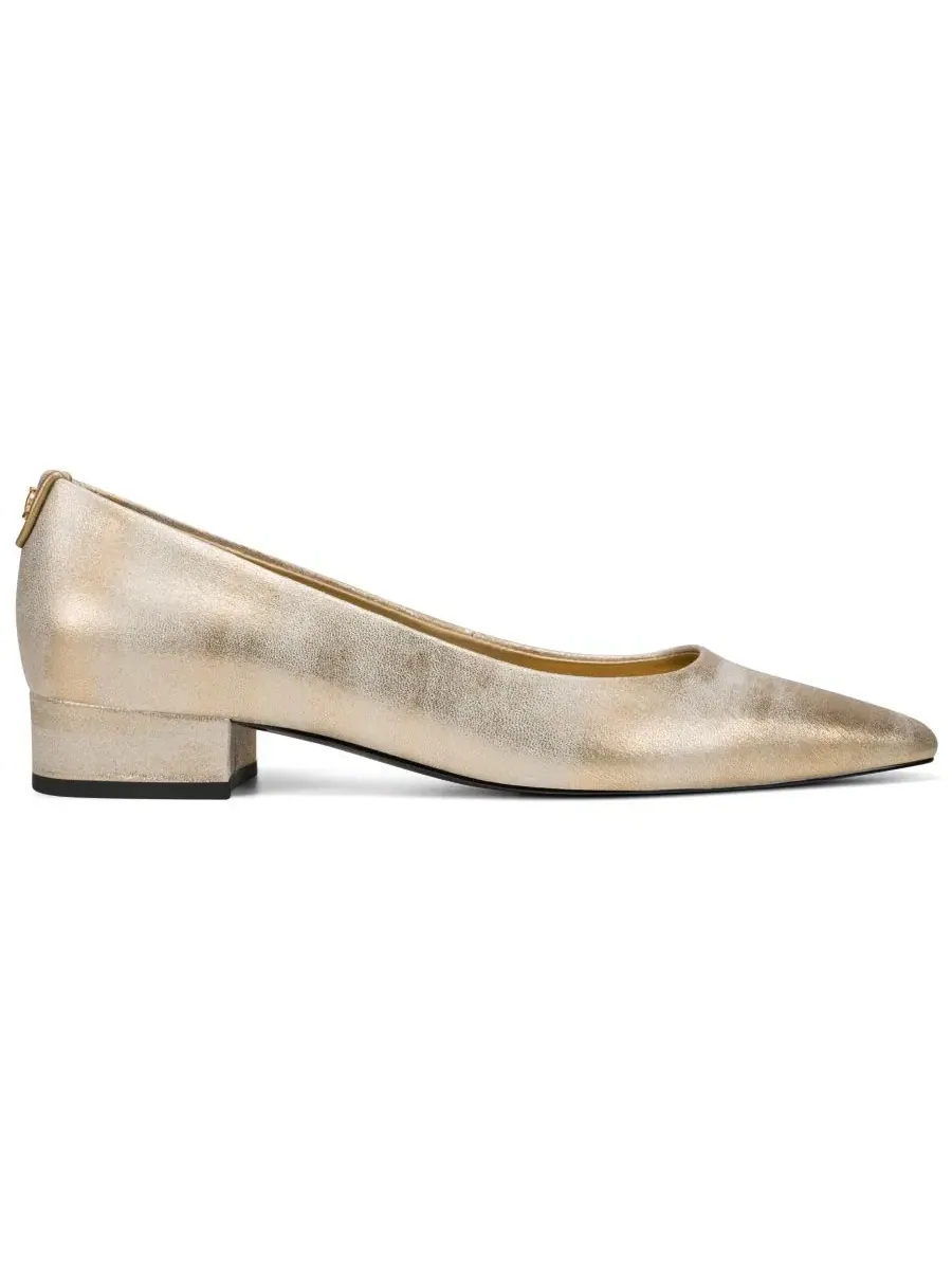 Женские туфли-лодочки Savita II Snip Toe Donna Karan New York — изображение 2 из 5