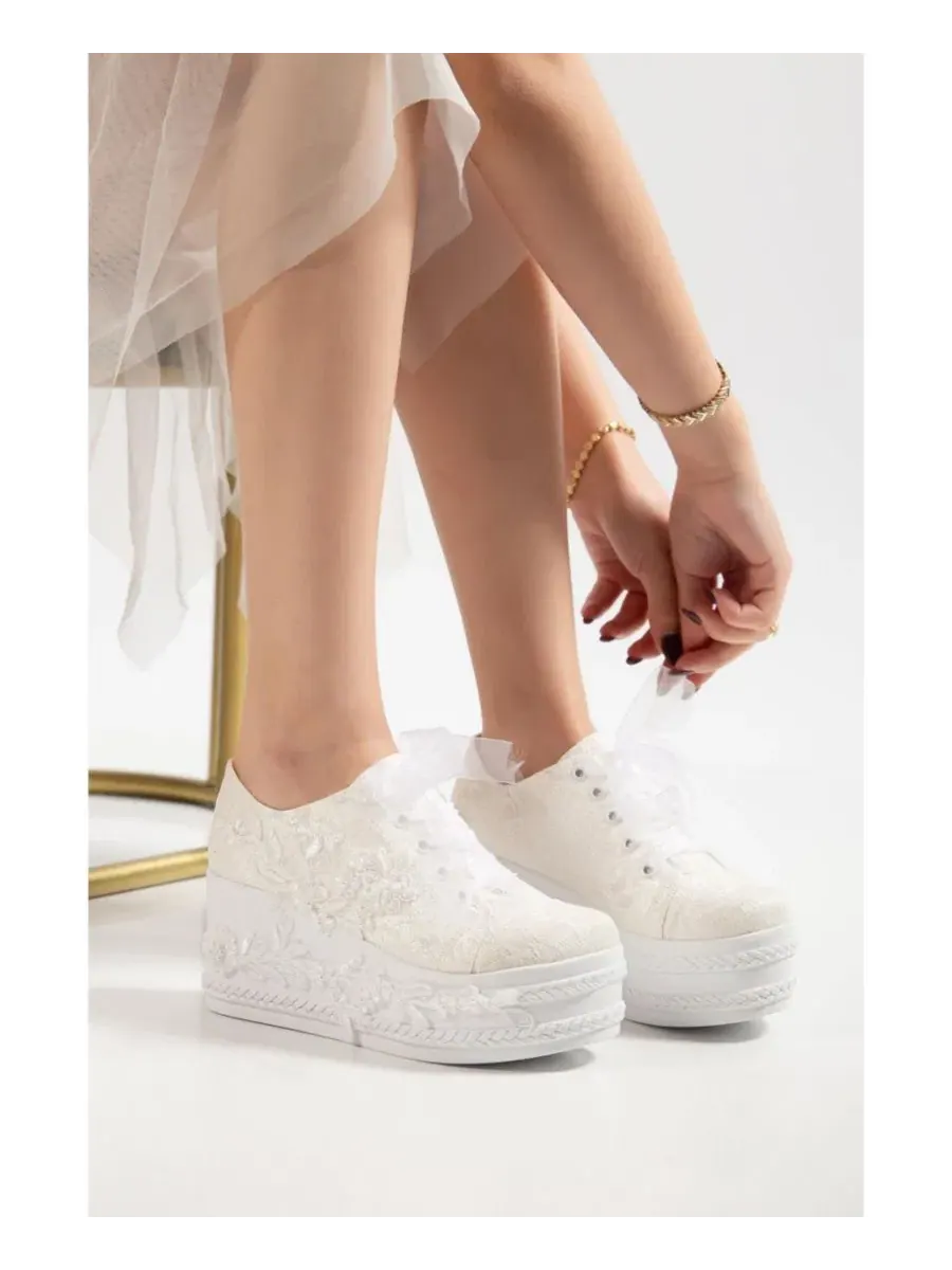Платформенные кроссовки-сникерсы с кружевным верхом Valencia Forever & Always Shoes — изображение 4 из 4, белый