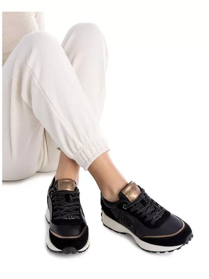 Женские кожаные повседневные кроссовки Carmela Collection от Xti — изображение 4 из 5, черный