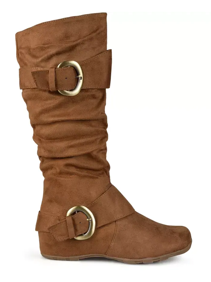 Женские сапоги Jester Wide Calf с плиссировкой и пряжкой на голенище Journee Collection — изображение 6 из 6, бежевый/бежевый