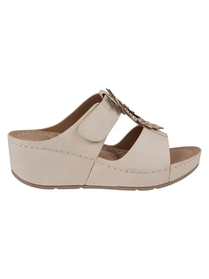 Женские босоножки-танкетки Talia с цветочным принтом GC Shoes — изображение 2 из 5, белый