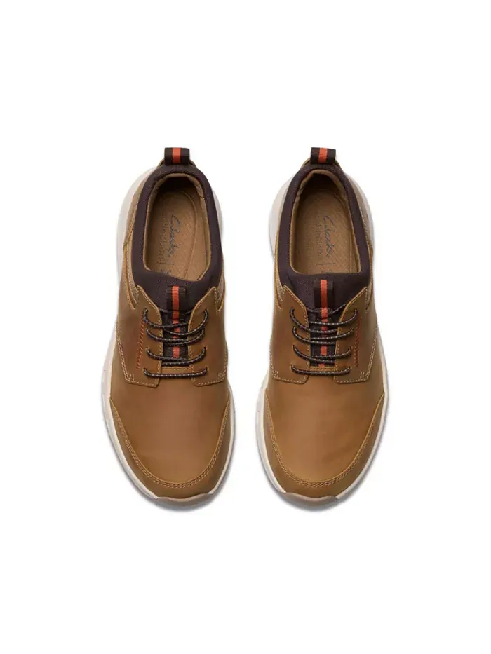 Кроссовки мужские Clarks Motion Trek EZ, кожаные — изображение 2 из 13, темный бежевый