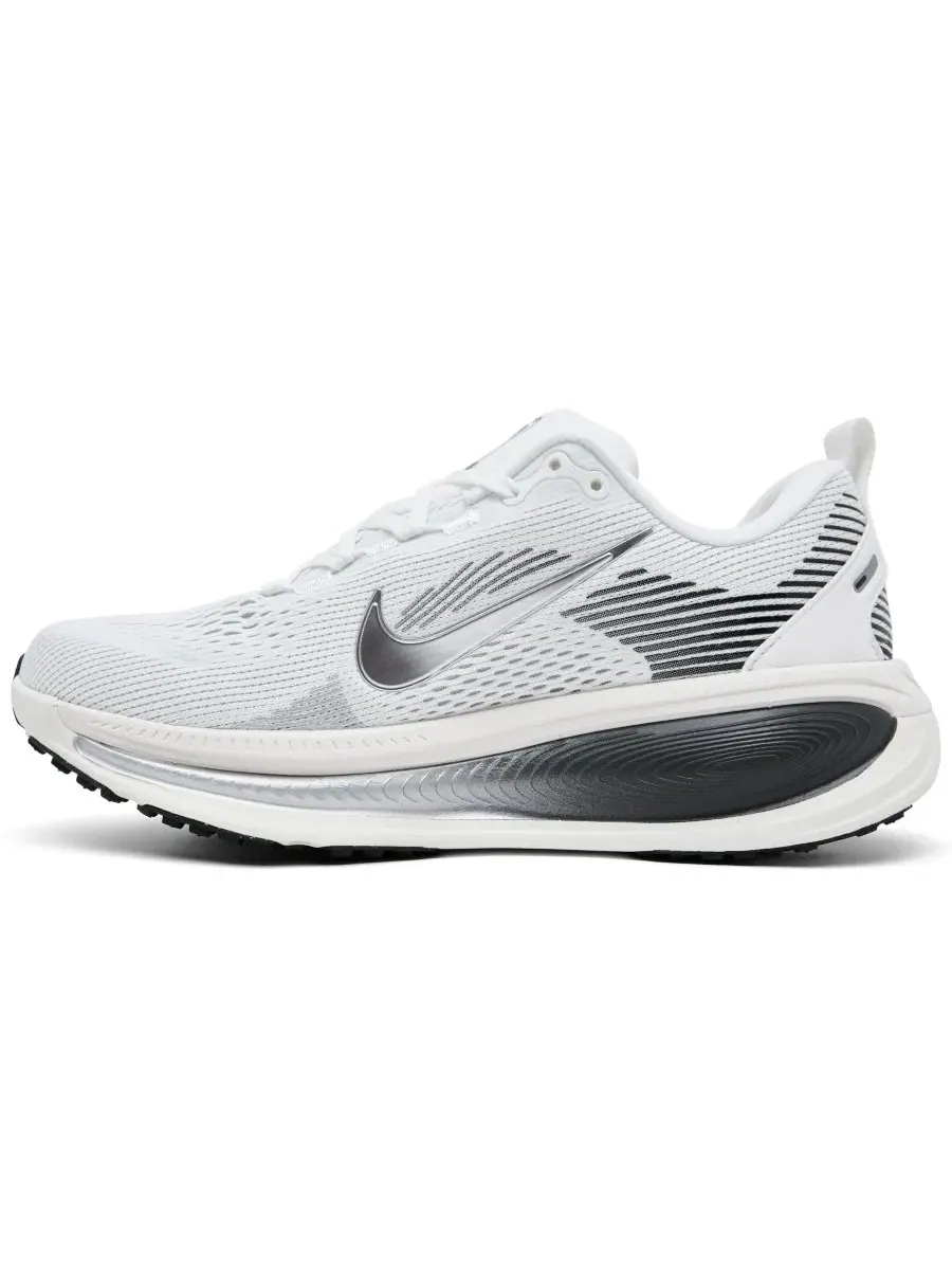 Кроссовки для бега Vomero 18 Nike — изображение 3 из 6, белый серебристый