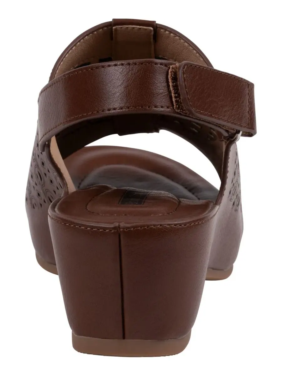 Женские перфорированные сандалии на танкетке Mahina Gc Shoes — изображение 3 из 5, коричневый