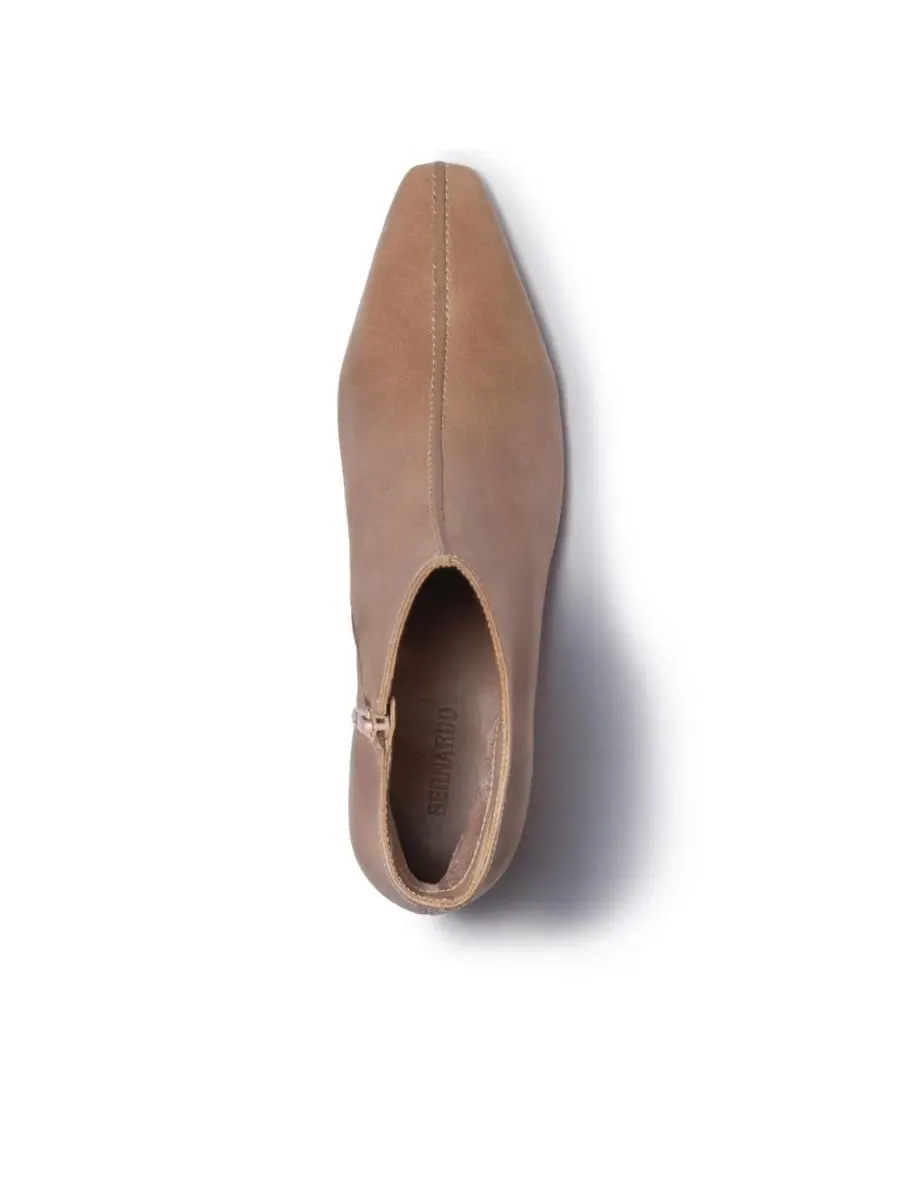 Ботильоны женские из телячьей кожи, на каблуке, модель Everett Bernardo Footwear — изображение 3 из 4, светлый бежевый