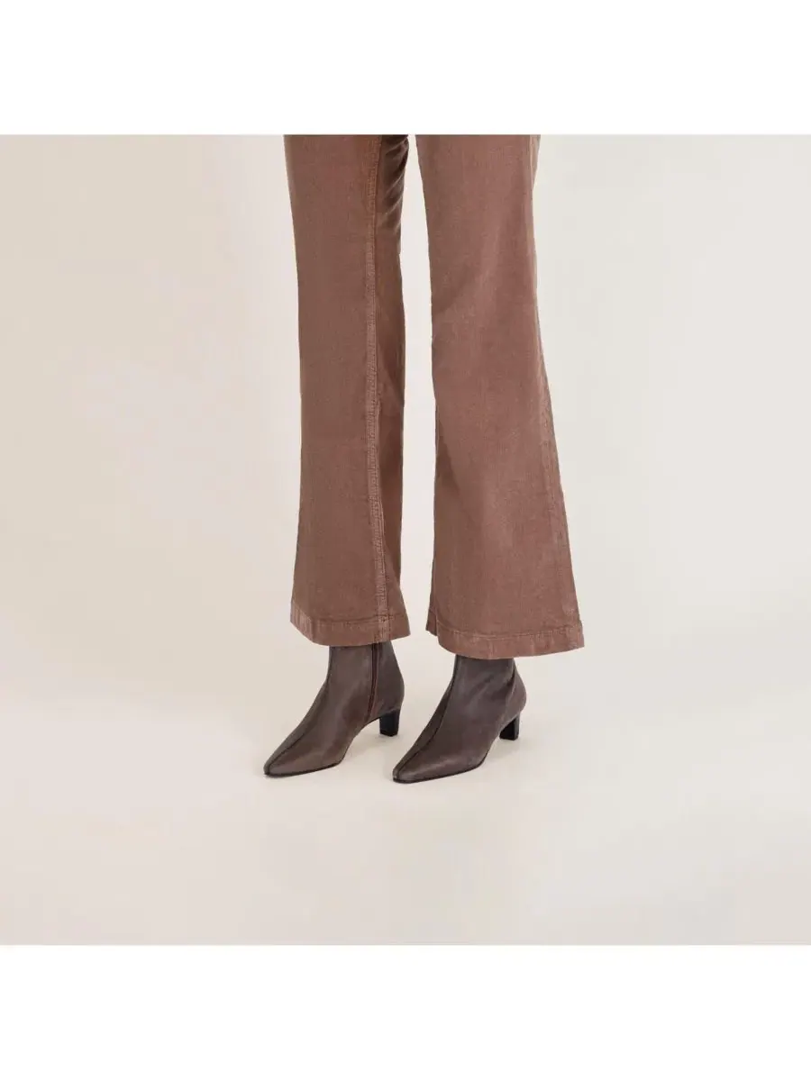 Женские ботинки-челси Everett Vintage Bernardo Footwear — изображение 5 из 5, коричневый