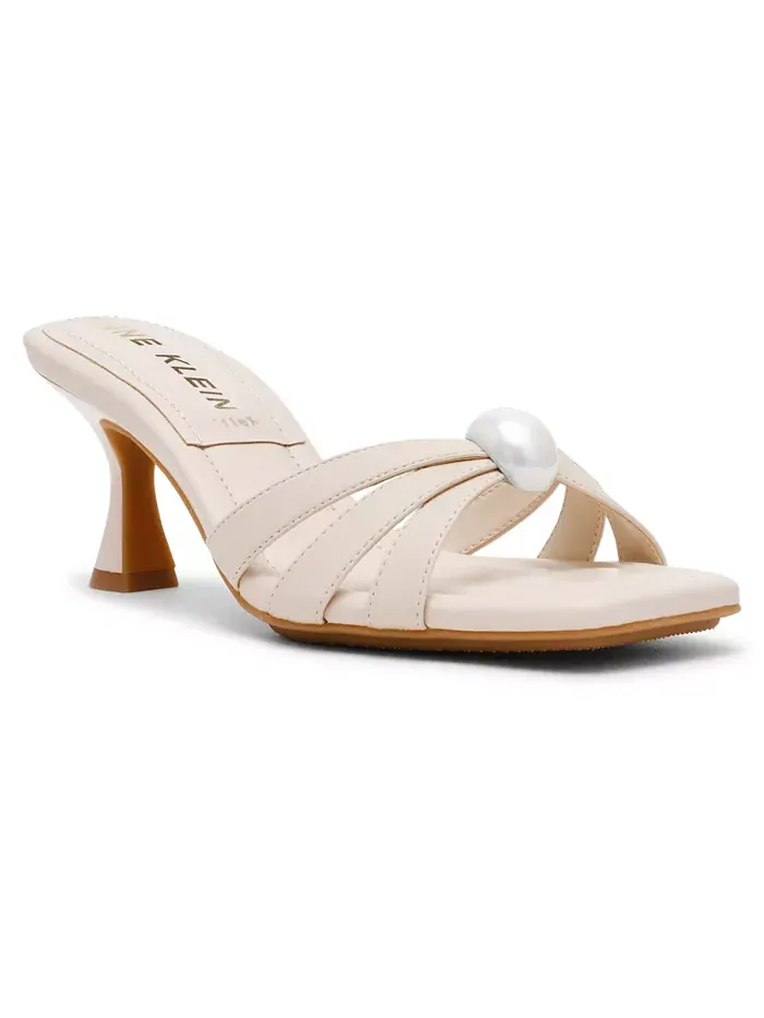 Женские босоножки Jonelle Slip On Dress Anne Klein — изображение 1 из 7, белый